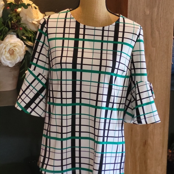 Jules & Leopold  S/P white, black, and green top - Picture 2 of 7